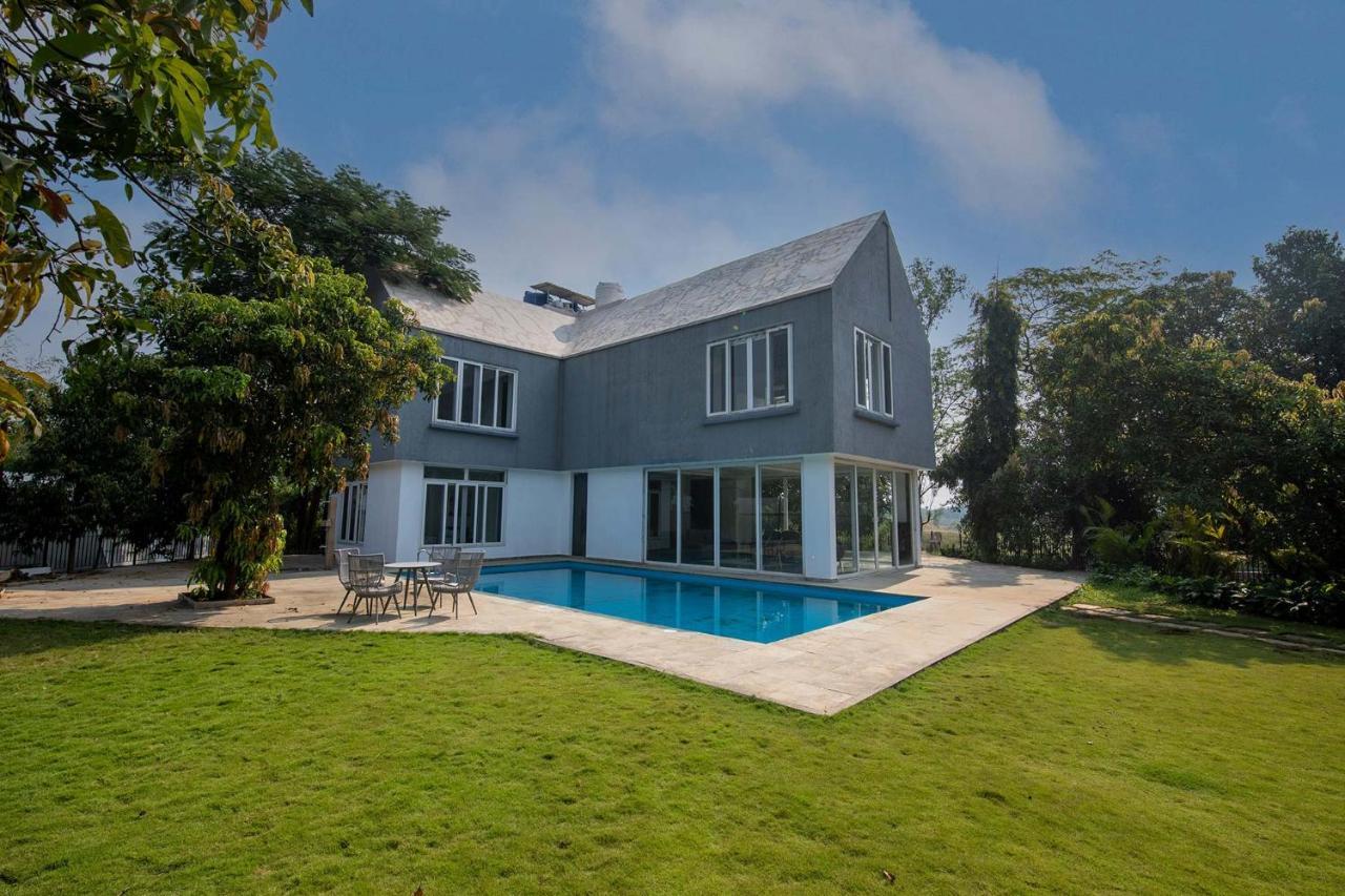 Twilight Grove By Stayvista - Pool- View Villa With Manicured Lawn, Contemporary Interiors & Home Theatre Karjat Εξωτερικό φωτογραφία