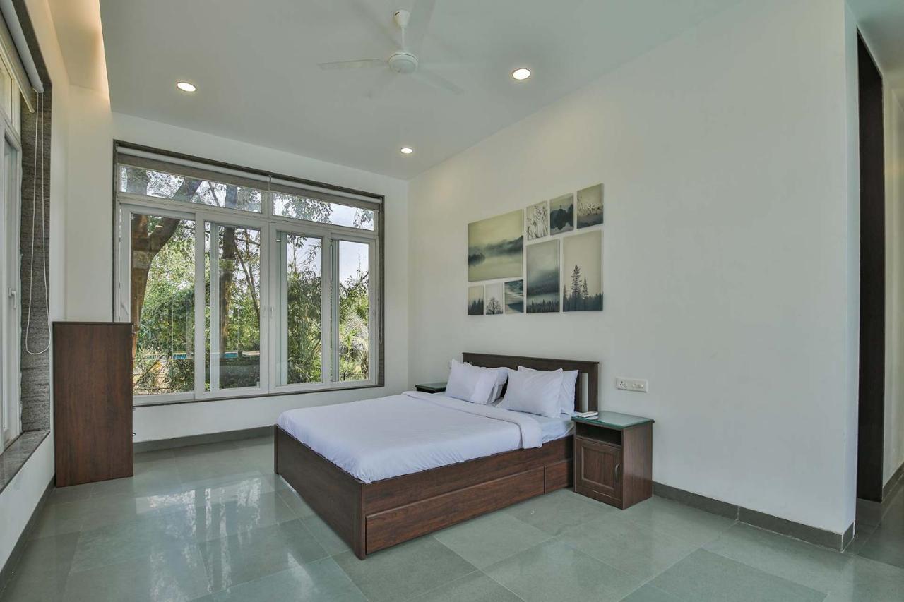 Twilight Grove By Stayvista - Pool- View Villa With Manicured Lawn, Contemporary Interiors & Home Theatre Karjat Εξωτερικό φωτογραφία