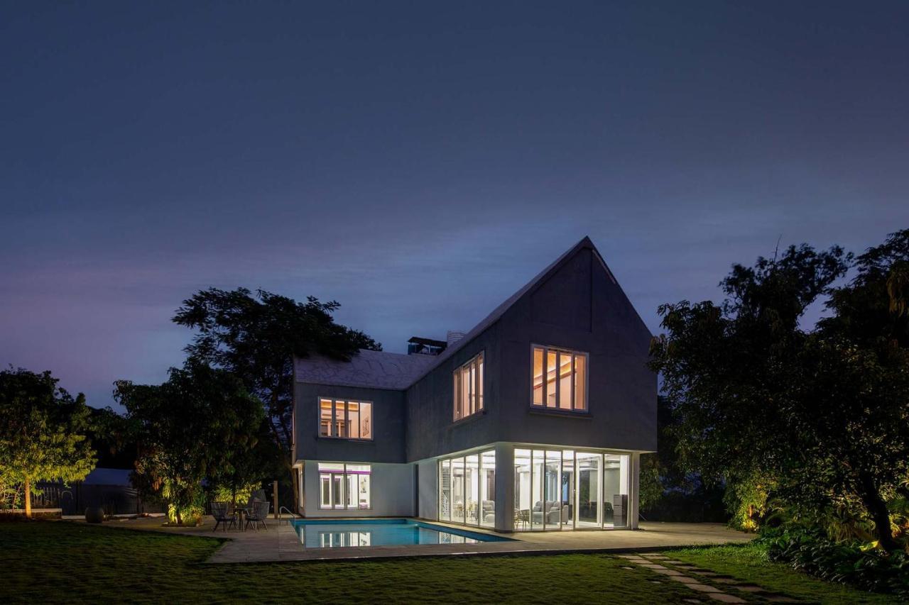 Twilight Grove By Stayvista - Pool- View Villa With Manicured Lawn, Contemporary Interiors & Home Theatre Karjat Εξωτερικό φωτογραφία