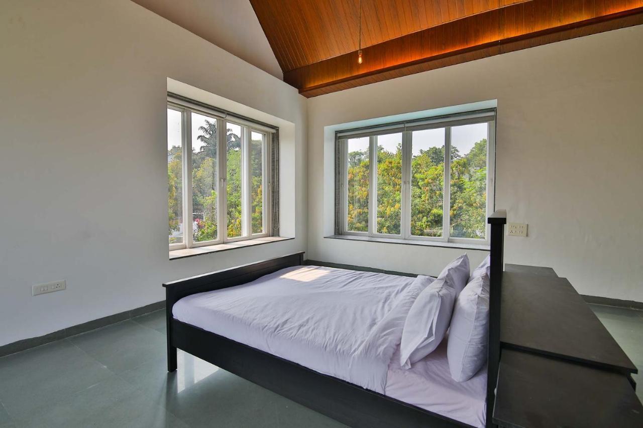 Twilight Grove By Stayvista - Pool- View Villa With Manicured Lawn, Contemporary Interiors & Home Theatre Karjat Εξωτερικό φωτογραφία